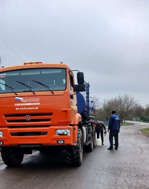 Сегодня в село Рубановка была организована подвоз питьевой воды совместными усилиями администрации округа и ГУП «Облводоканал» Великая Лепетиха..