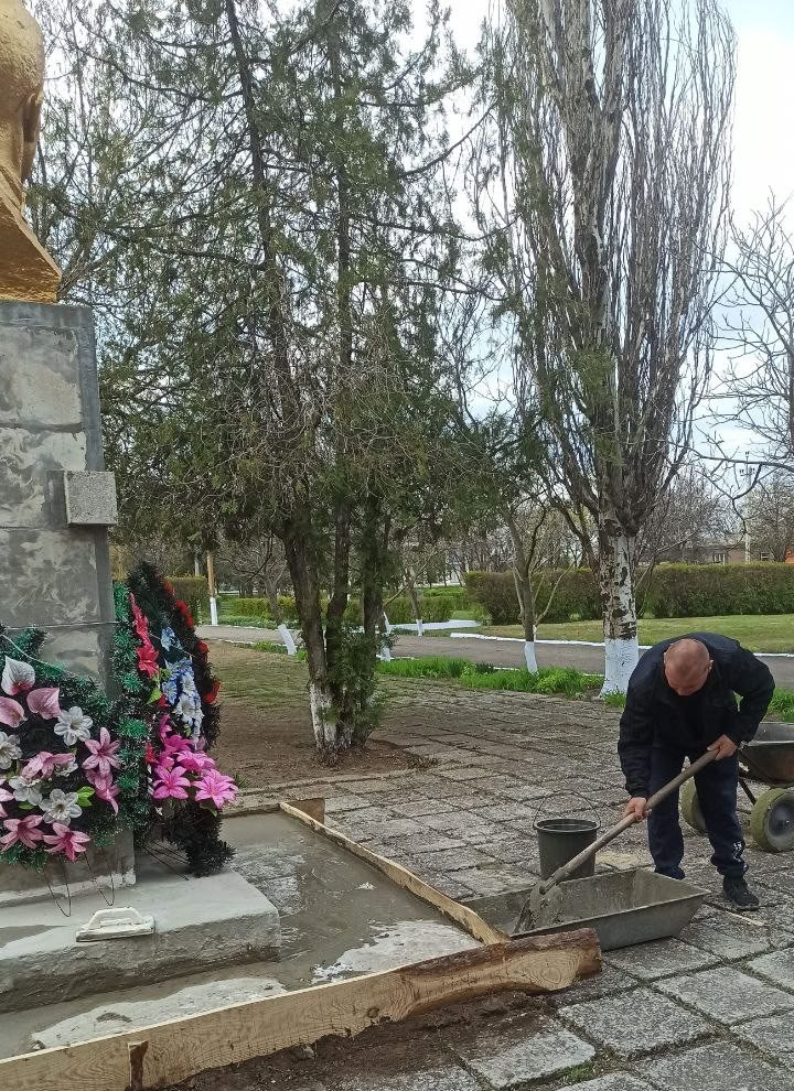 Всероссийская неделя субботников проводится в Великолепетихском округе..