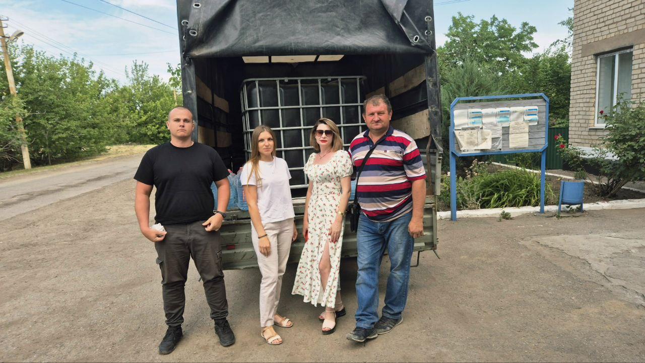 Рязанцы привезли в Великолепетихский округ питьевую воду..
